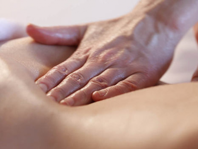 masaje-detox-antienvejecimiento-Desintoxica-moldea-y-Rejuvenece